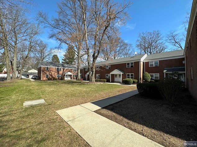 51 W Hudson Ave #7, Englewood, NJ 07631