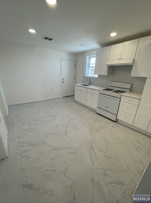 294-296 Kearny Ave #3, Kearny, NJ 07032