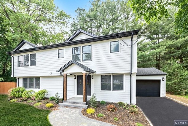 36 Haring St, Closter, NJ 07624