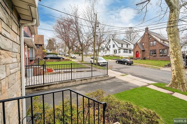 293 Carlton Terrace, Teaneck, NJ 07666