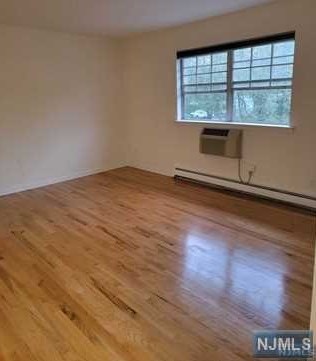 636 Godwin Ave #6b, Midland Pk, NJ 07432