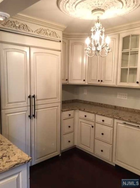 2137 Isabelle Ct, Mahwah, NJ 07430