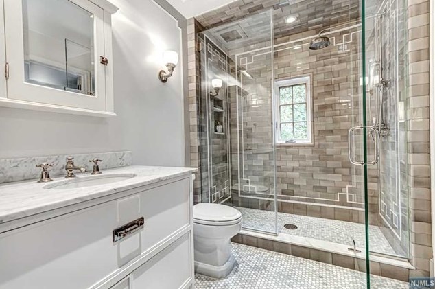 1 Grandview Ter, Tenafly NJ  07670-1120 exterior