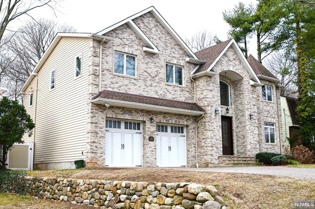 182 Concord Dr, Paramus, NJ 07652