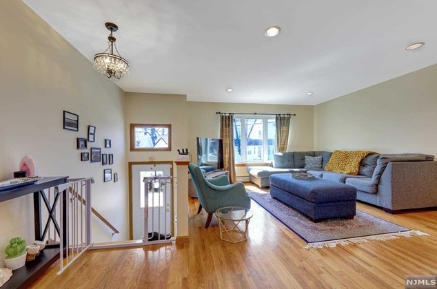 229 Clark Ter, Cliffside Park, NJ 07010