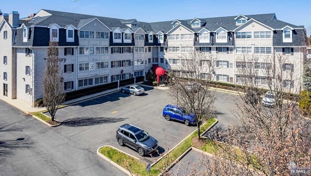 131 Clinton Pl #101, Hackensack, NJ 07601
