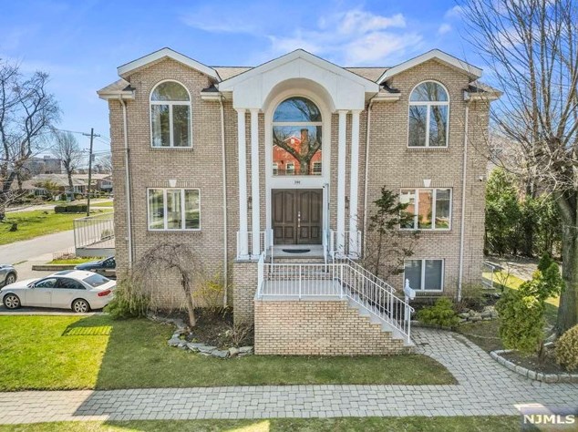 290 Mohegan Way, West Fort Lee, NJ 07024