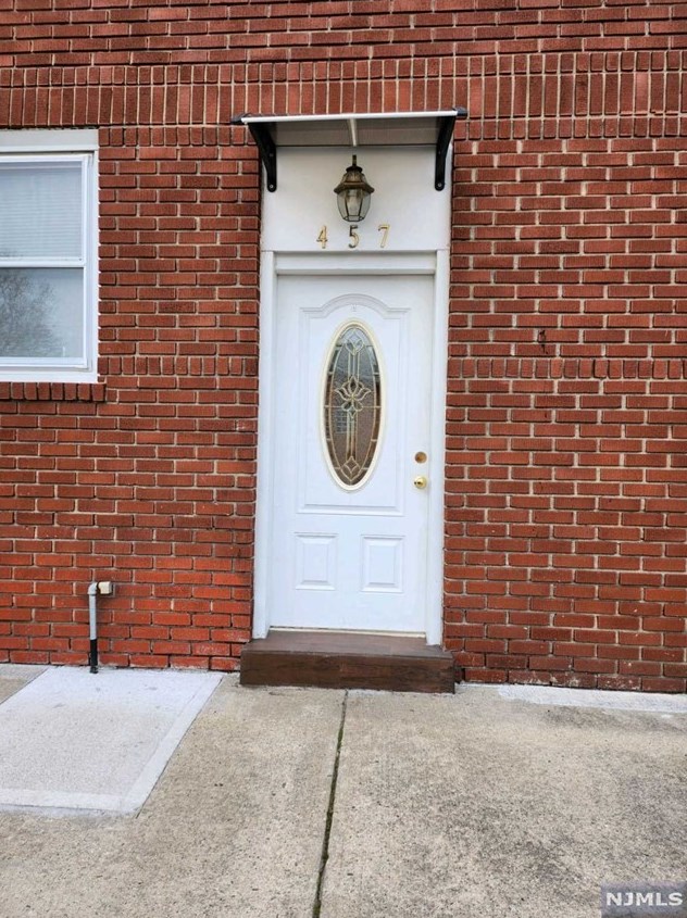 457 Thomas Ave #1, Lyndhurst, NJ 07071