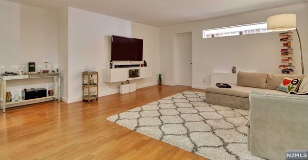 1203 River Rd #19m, Edgewater, NJ