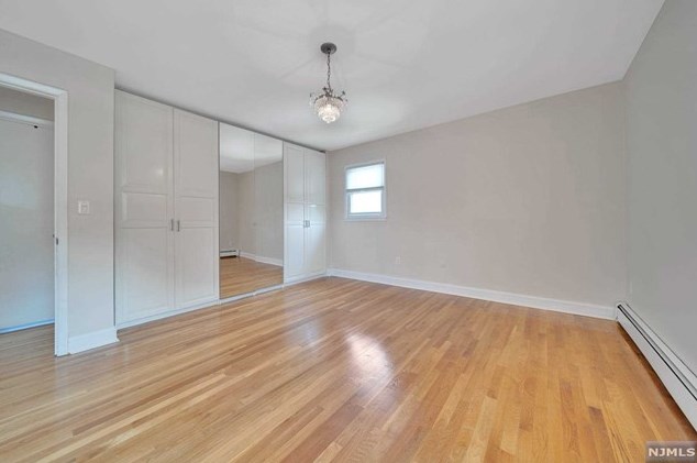 349 Manor Ct, Lyndhurst NJ 07071-1007 exterior