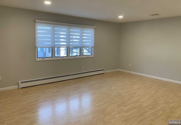 17 Armm Ave #2, Wallington, NJ 07057