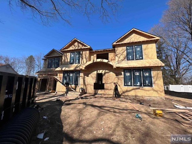 781 Arbor Rd, Paramus, NJ 07652