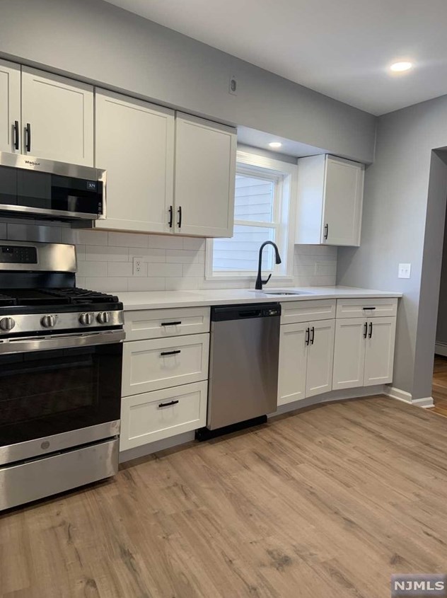 313 Hackensack St #3, Carlstadt, NJ 07072