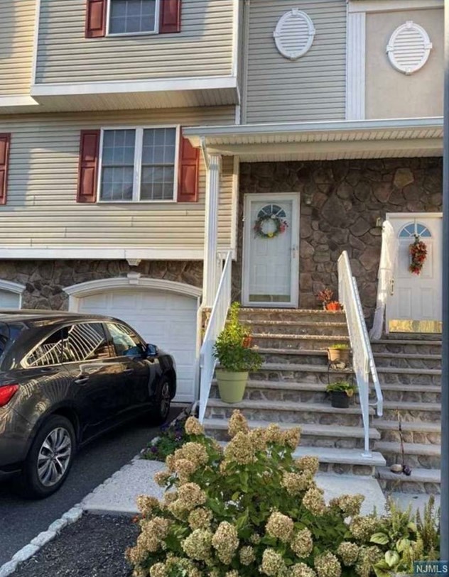 264 Midland Ave #27, Saddle Brook, NJ 07663