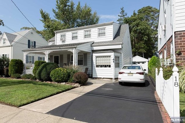 18 Canterbury Ave #1, North Arlington, NJ 07031