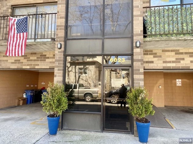 6023 Kennedy Blvd #6, West New York, NJ 07093