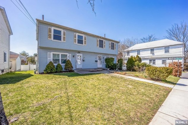 216 Burkley Pl, Vauxhall, NJ 07088