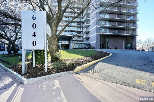 6040 Boulevard E #19k, West New York, NJ 07093