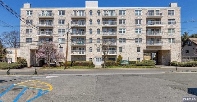 446 Passaic St #4g, Hackensack, NJ 07601