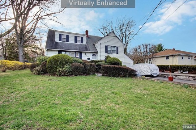 477 Tappan Rd, Rockleigh, NJ 07647