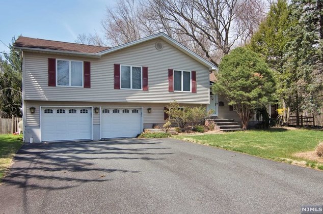 324 Brook St, Harrington Park, NJ 07640