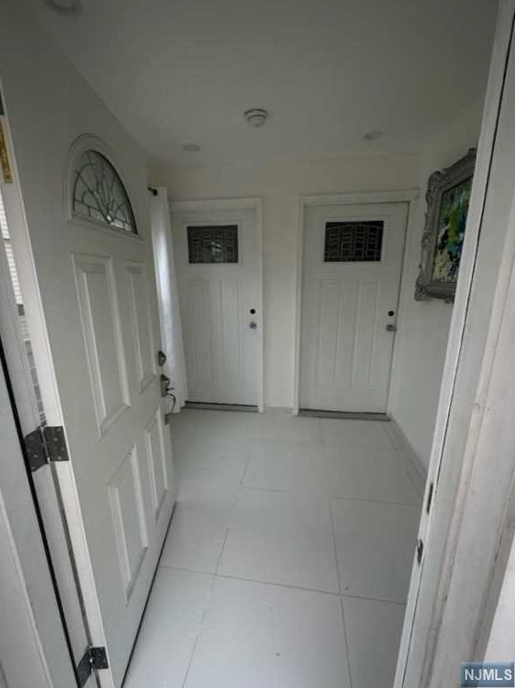 172 Chestnut Ave #2fl, Bogota, NJ 07603