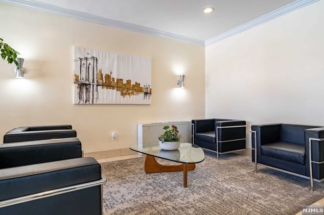 7100 Blvd E #14k, West New York, NJ 07093