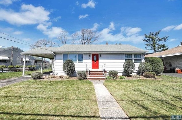 42 Donnalin Pl, Clifton, NJ 07013