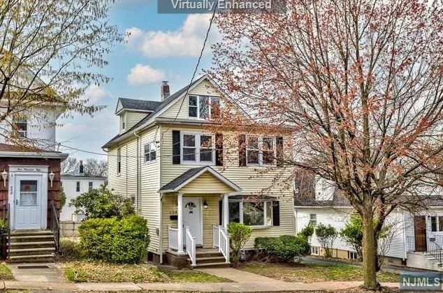 554 Hillcrest St, Teaneck, NJ 07666