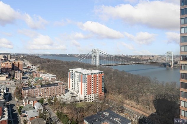 200 Old Palisade Rd #23b, West Fort Lee, NJ 07024