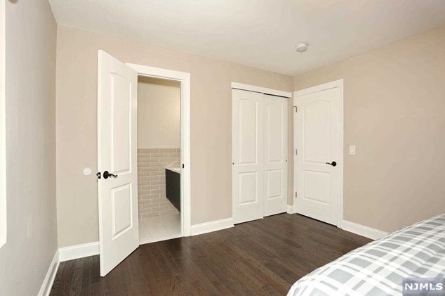 683 Pascack Rd, Paramus NJ  07652-4243 exterior