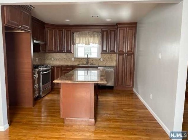 57 Dawson St, Newark, NJ 07114