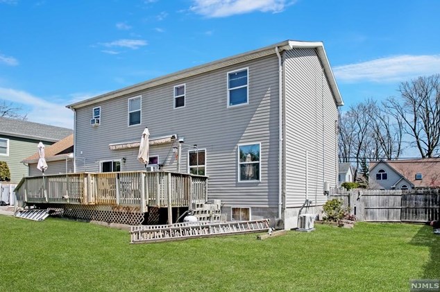 209 Highland Ave, Westwood, NJ 07675