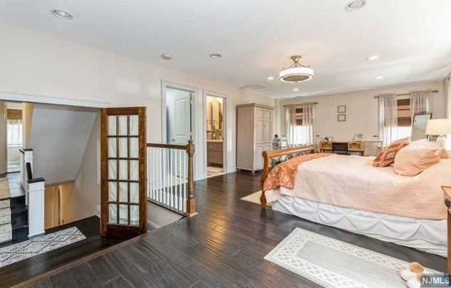 1032 Kipling Rd, Elizabeth NJ 07208-1039 exterior