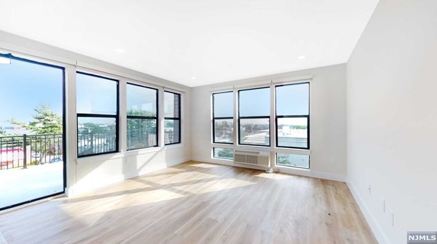 333 Bergen Blvd #208, Fairview, NJ 07022