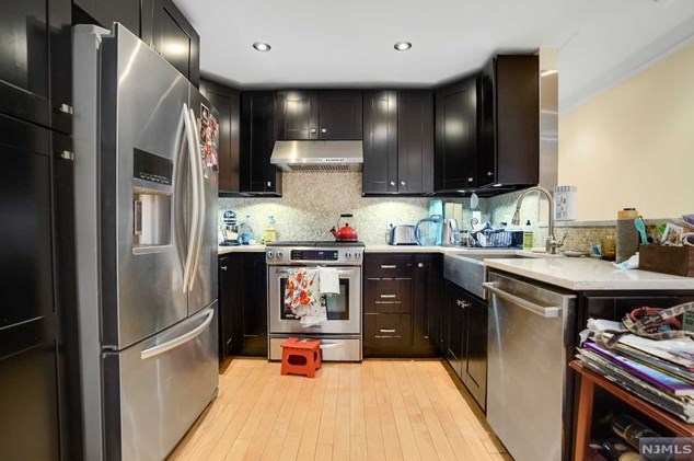 124 Mercer St #2, Jersey City, NJ 07302