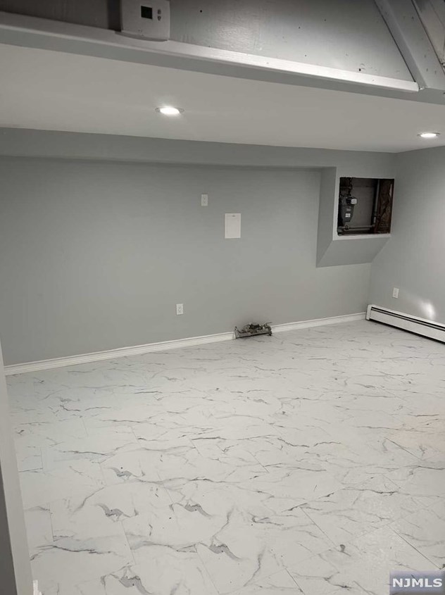 10 Leopold Ter, Clifton, NJ 07011