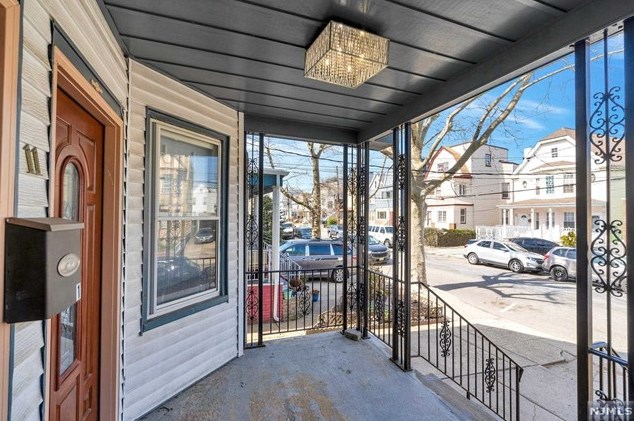 11 Condict St, Jersey City, NJ 07306