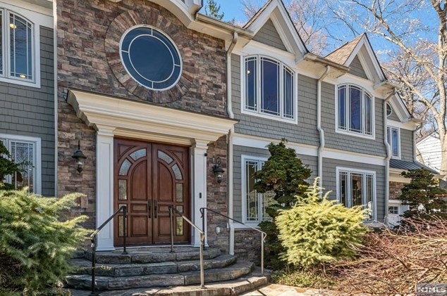 404 Upper Blvd, Ridgewood, NJ 07450