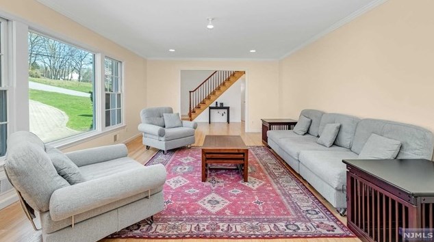 14 Greenbrook Rd, West Caldwell NJ  07006-4320 exterior