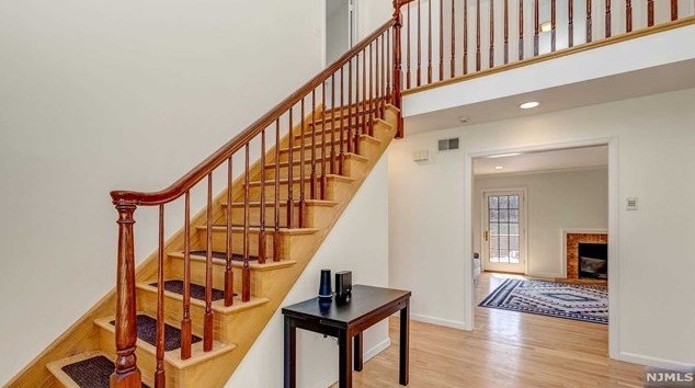 14 Greenbrook Rd, West Caldwell NJ  07006-4320 exterior