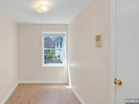 14 Greenbrook Rd, West Caldwell NJ  07006-4320 exterior