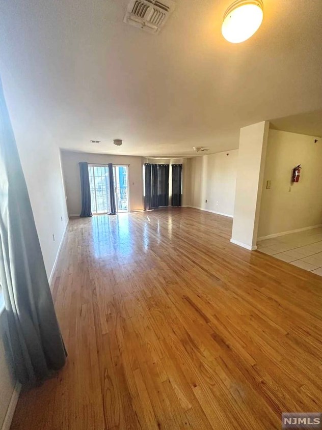 119 Hudson St #3, Newark, NJ 07103