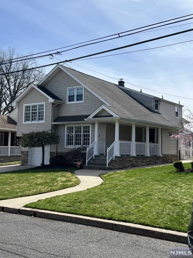 126 Cleveland Ave, Hasbrouck Heights, NJ 07604
