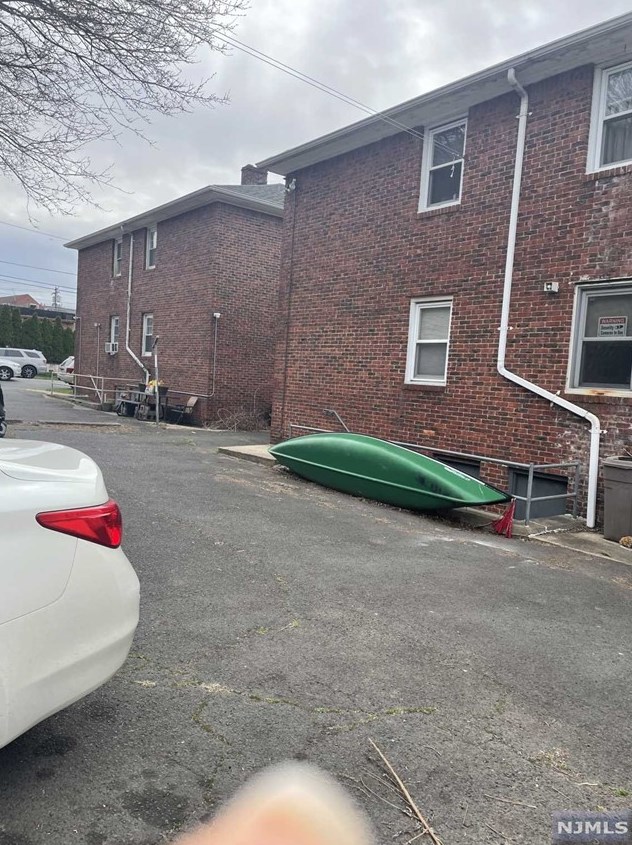 549 Laurel Ave, Lyndhurst, NJ 07071-2234