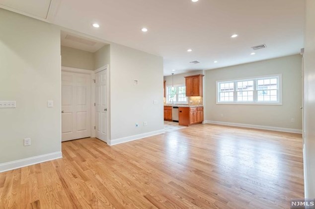 277 Lanza Ave #1, Outwater, NJ 07026