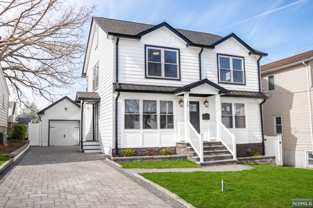30 Lasalle Ave, Hasbrouck Heights, NJ 07604