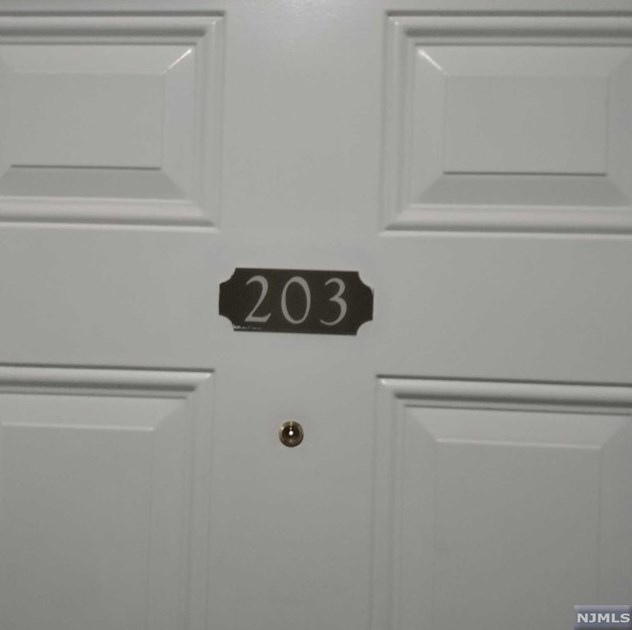 620 38th St Ste 203, Union City, NJ 07087