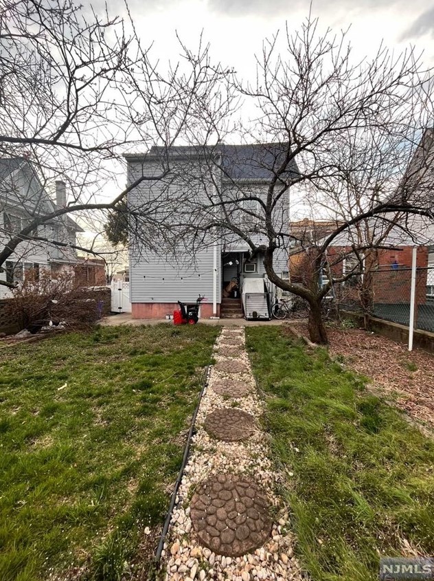 222 Lincoln Pl, Outwater, NJ 07026