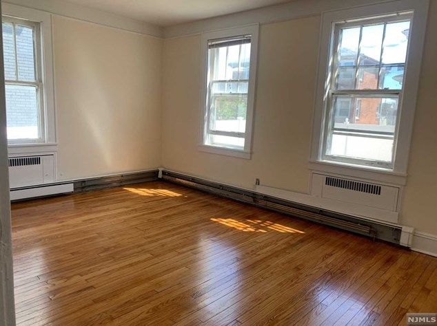 796 Inwood Terrace, Cliffside Park, NJ 07010